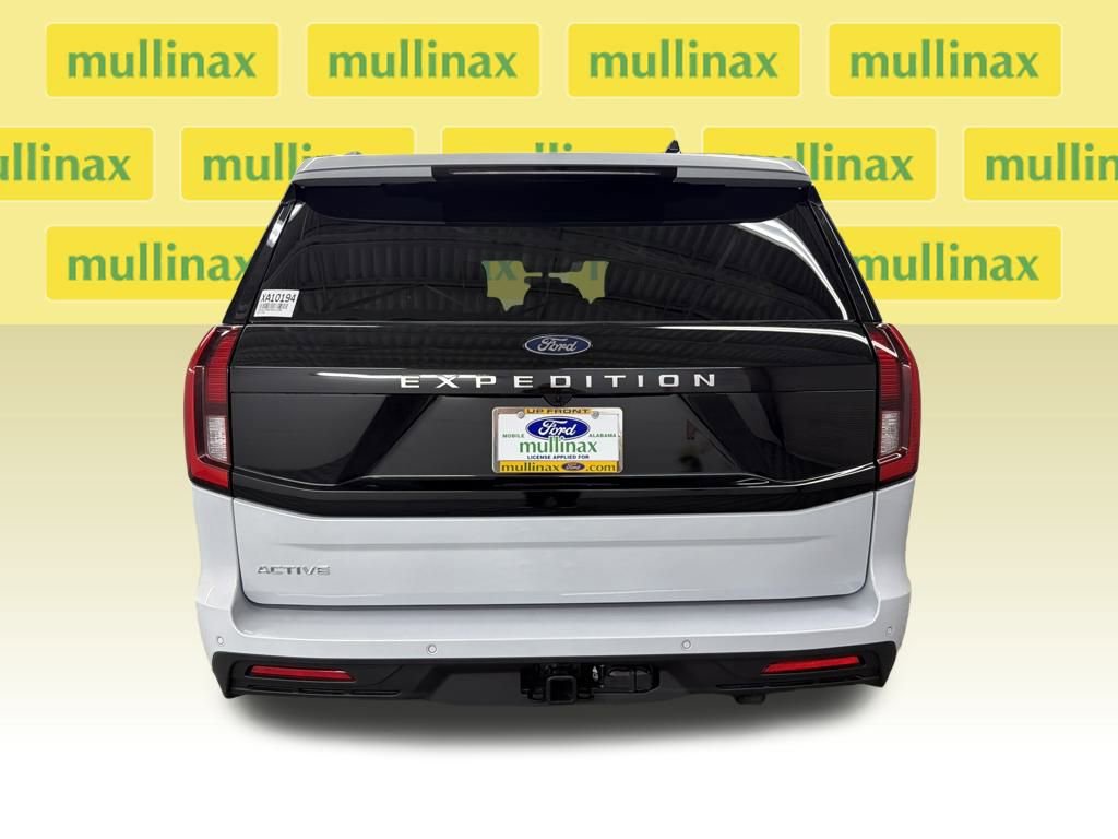 New 2026 Ford Expedition Active image 7