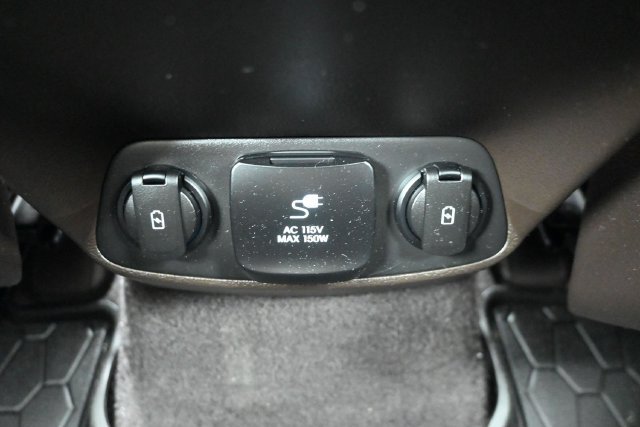 Used 2019 Hyundai Santa Fe FWD image 22