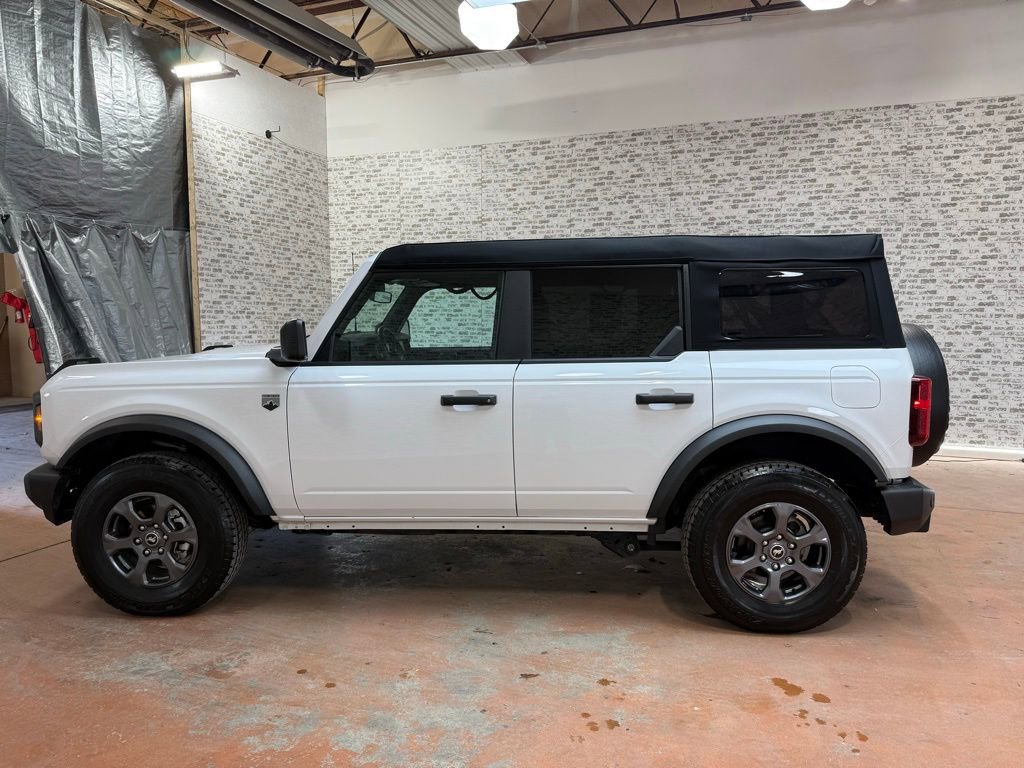 Used 2024 Ford Bronco Big Bend image 4