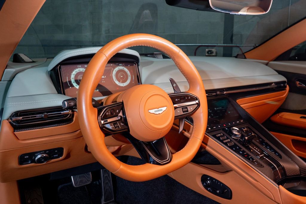 Used 2024 Aston Martin DB12 Coupe image 11