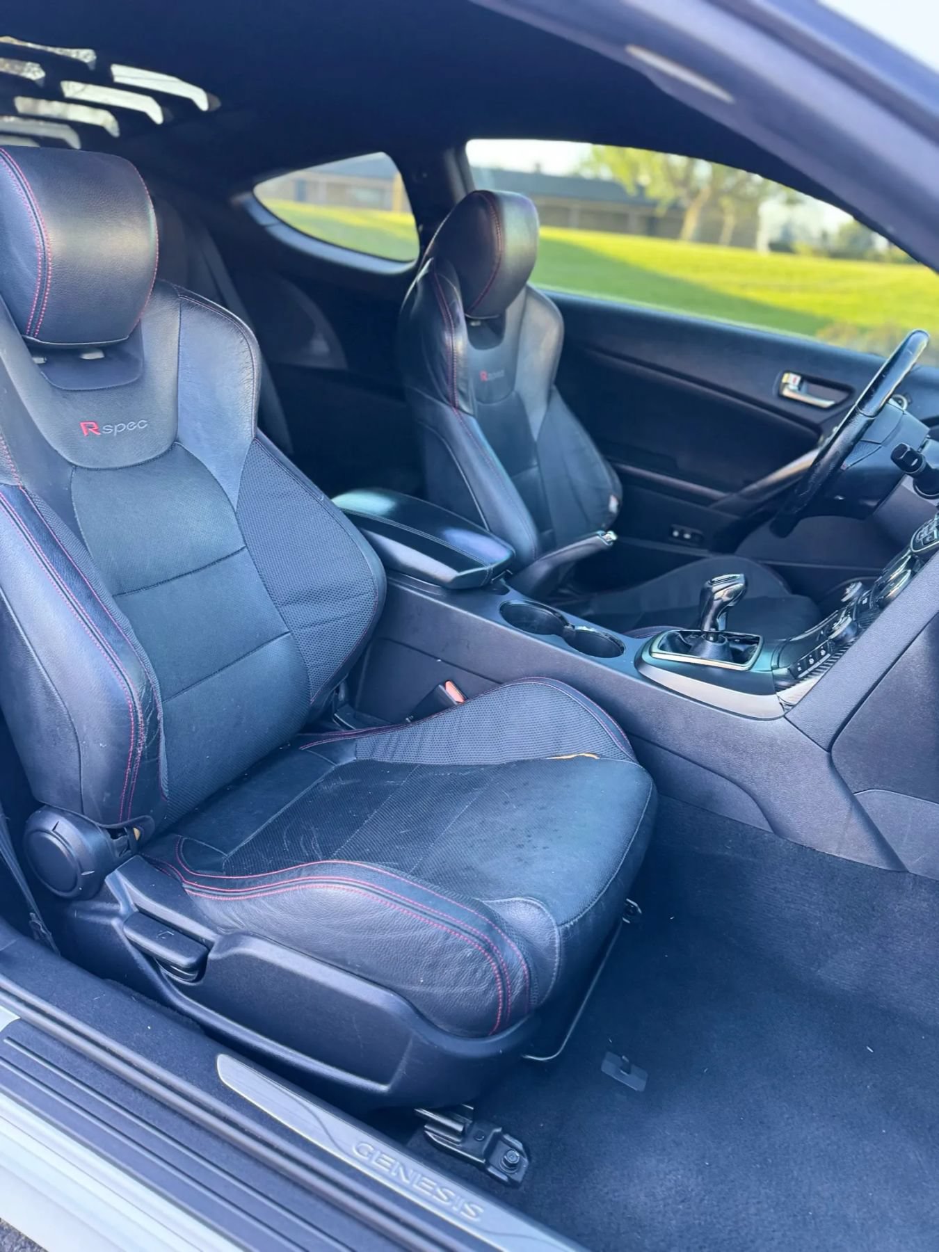 Used 2015 Hyundai Genesis 3.8 RWD image 39