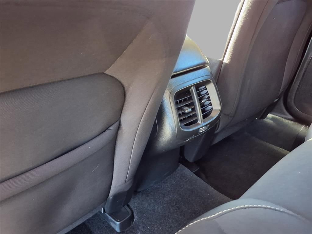 Used 2016 Jeep Cherokee Sport image 23