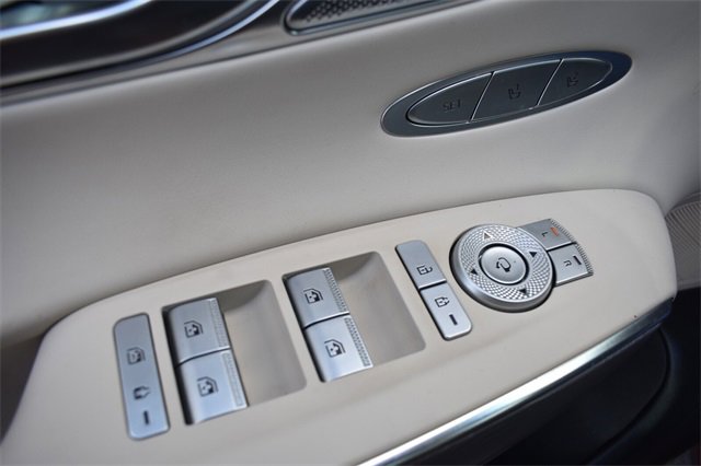 Used 2022 Genesis GV70 2.5T w/ Advanced Package image 24