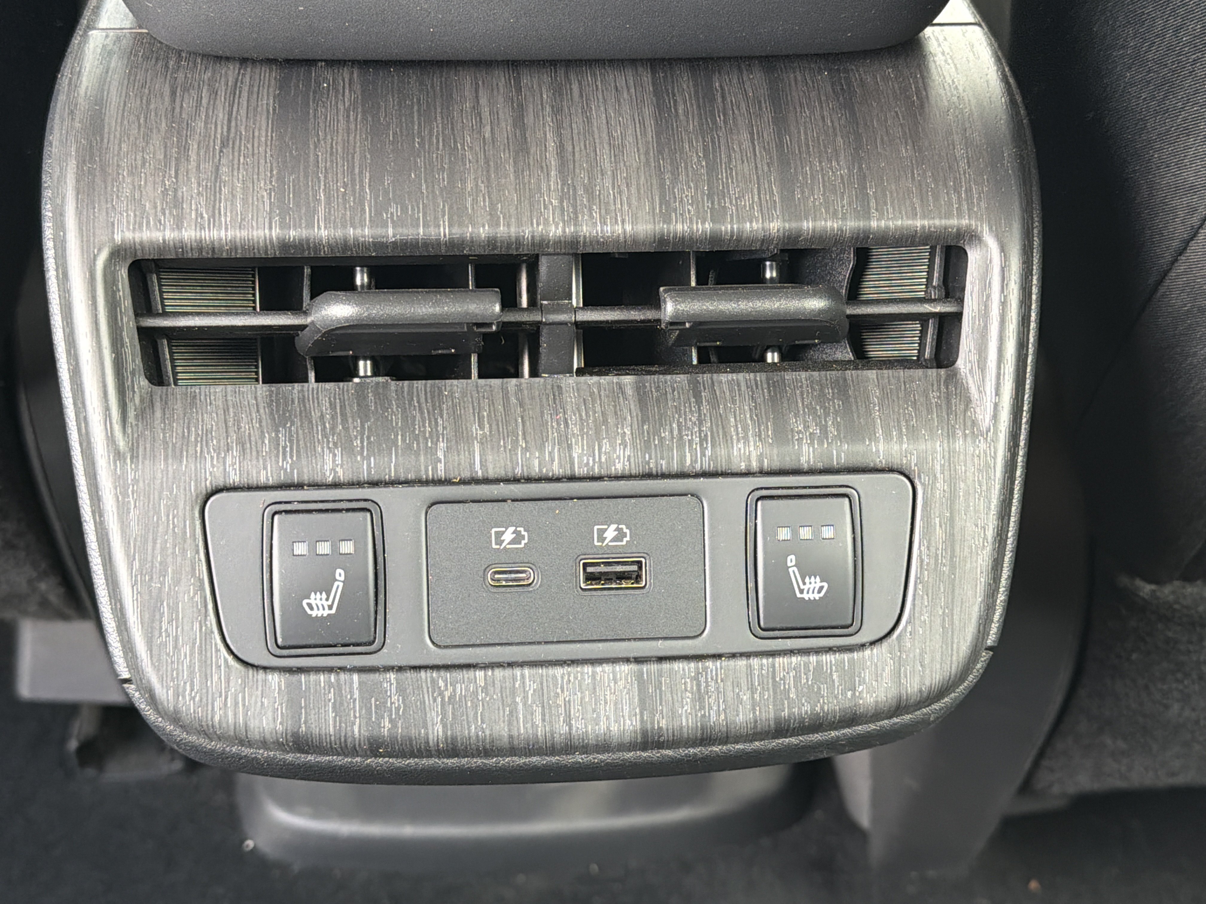 Used 2023 Nissan Ariya FWD image 18