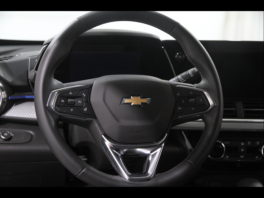 Certified 2024 Chevrolet Trax LT w/ Driver Confidence Package FWD image 7