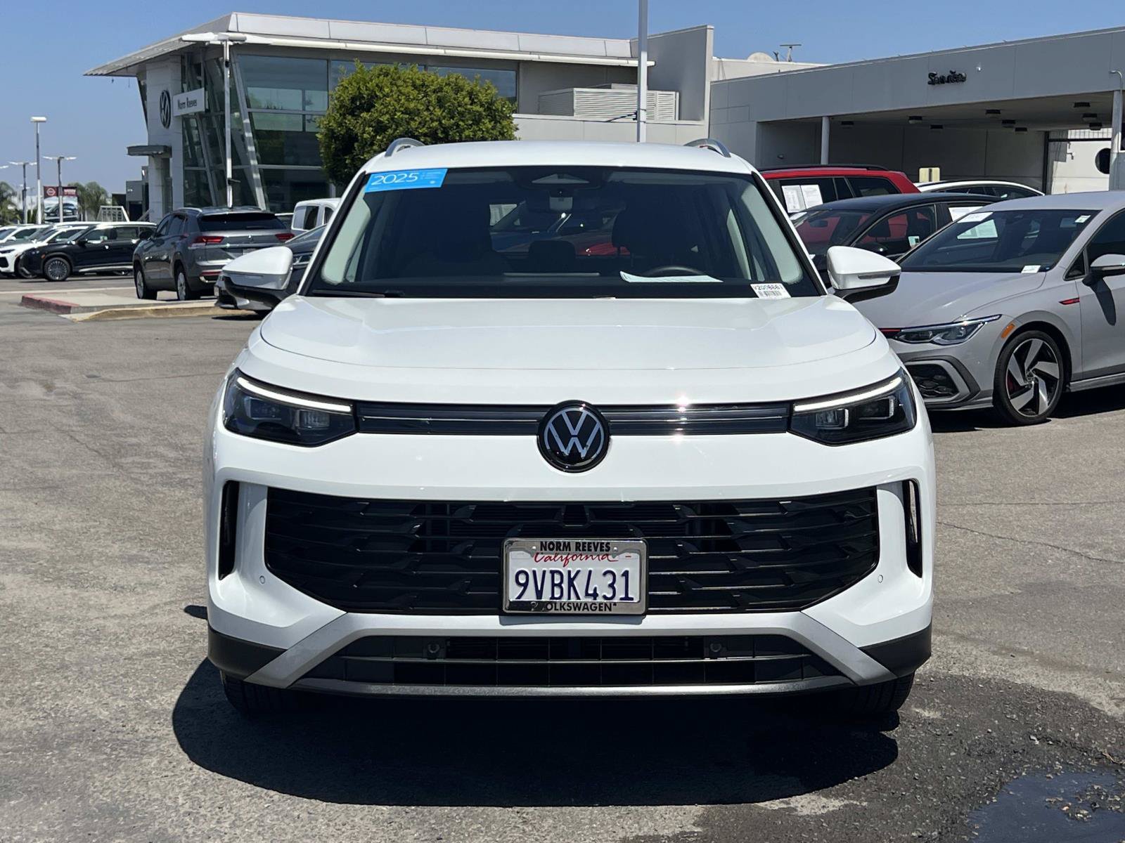Certified 2025 Volkswagen Tiguan S FWD image 4