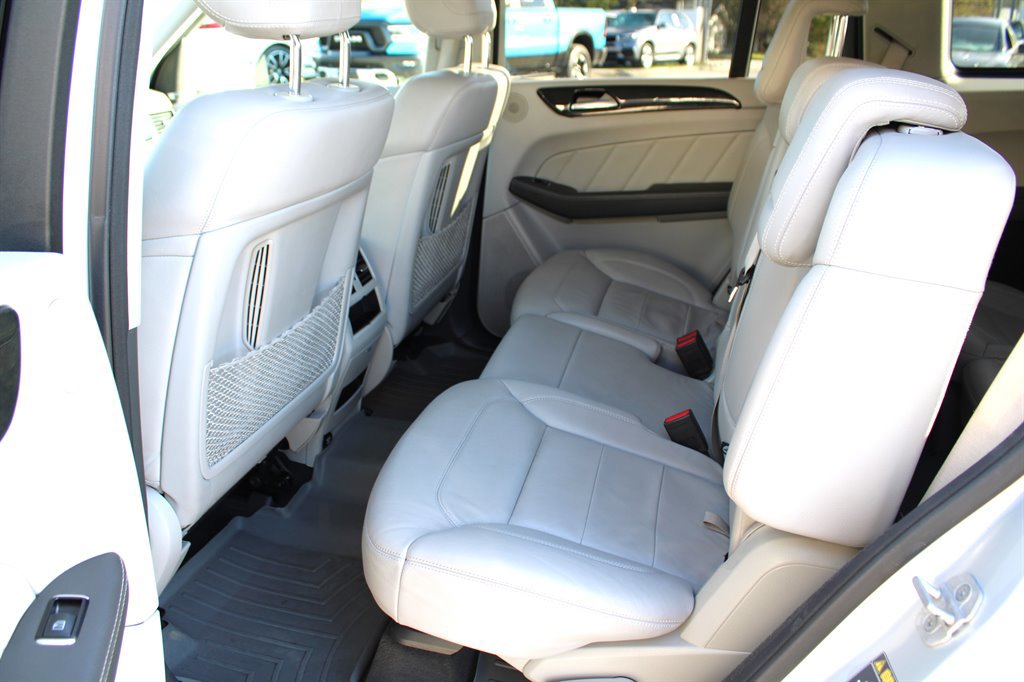 Used 2015 Mercedes-Benz GL 320 BlueTEC 4MATIC image 20