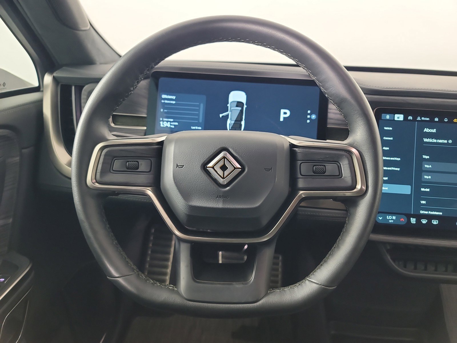 Used 2024 Rivian R1S Adventure AWD/4WD image 28