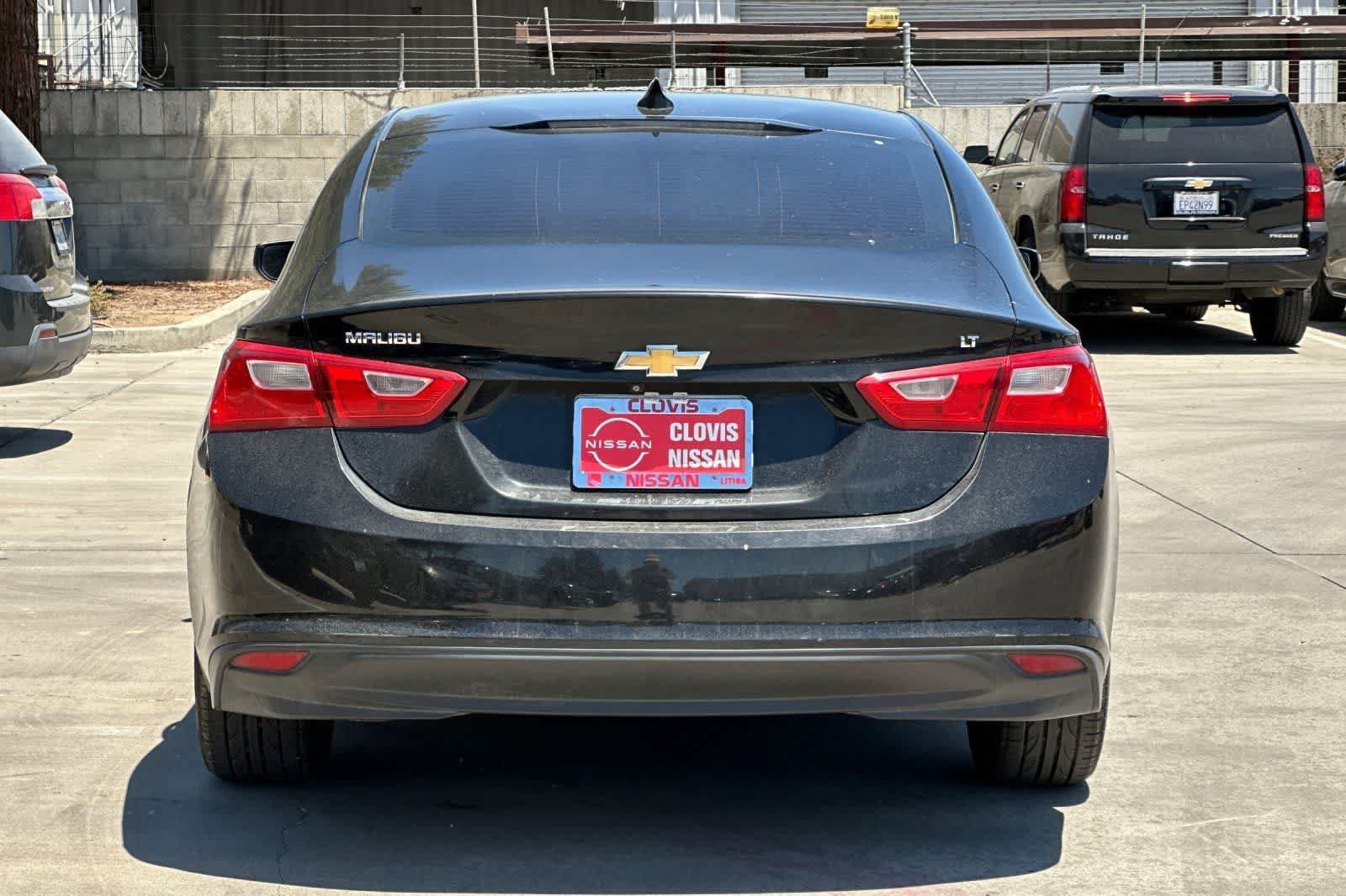 Used 2016 Chevrolet Malibu LT FWD image 9