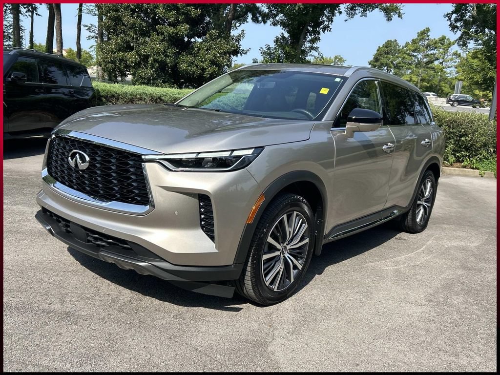 Used 2023 INFINITI QX60 Sensory FWD image 3