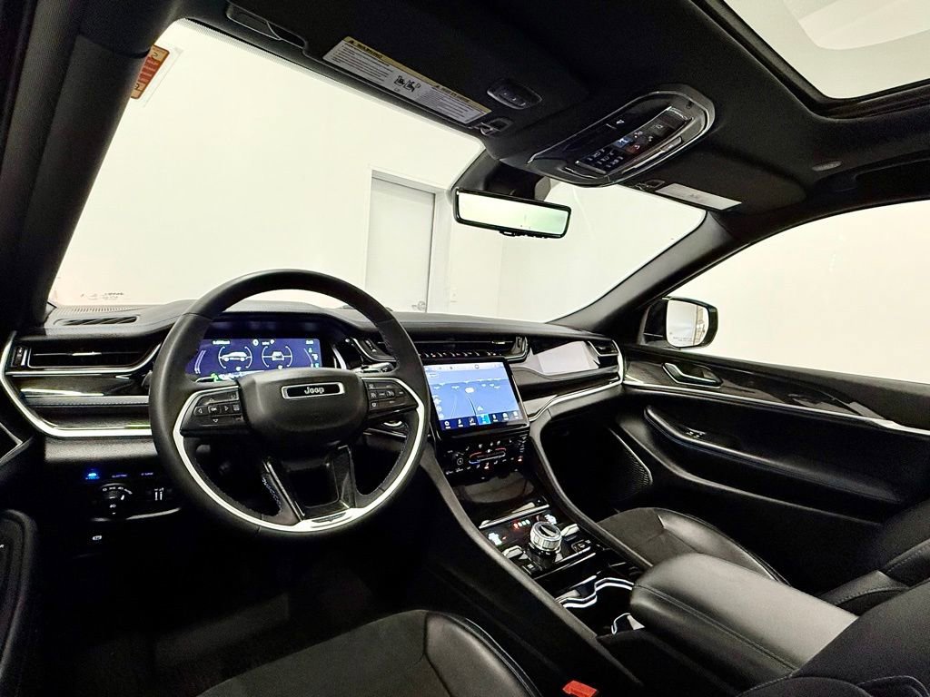 Used 2023 Jeep Grand Cherokee Trailhawk w/ Advanced Protech Group II image 29