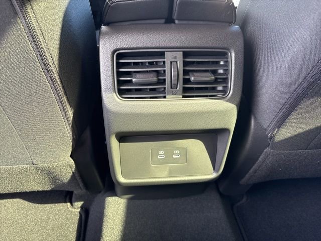 Used 2024 Nissan Rogue SV image 25