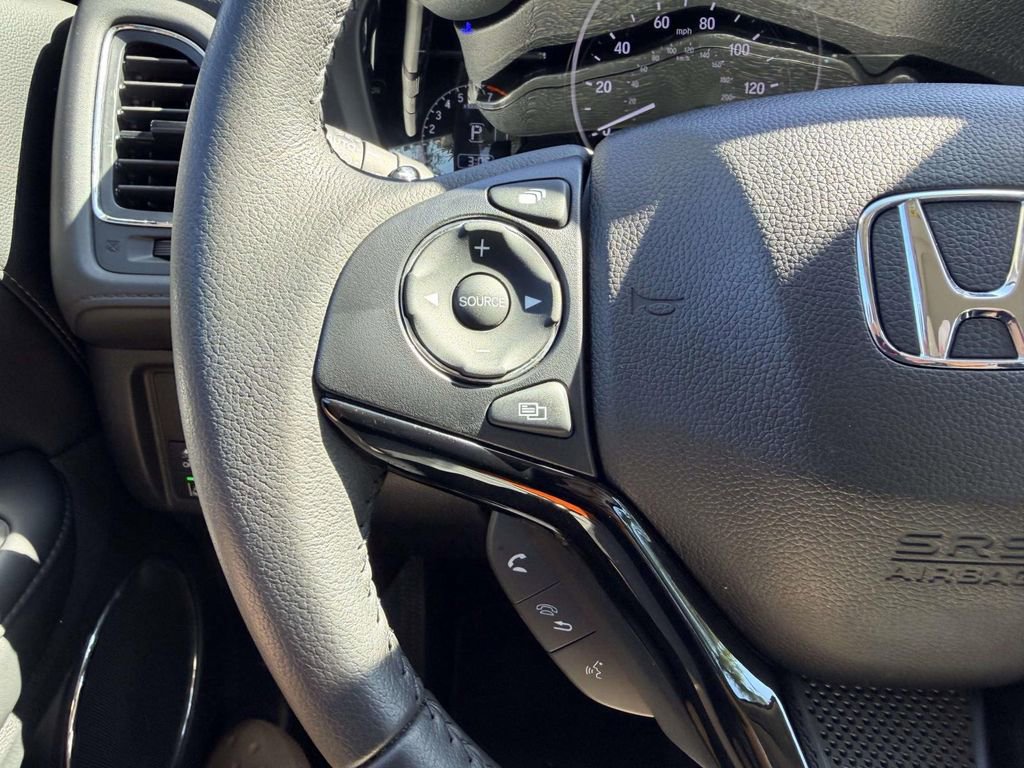 Used 2021 Honda HR-V EX-L image 8