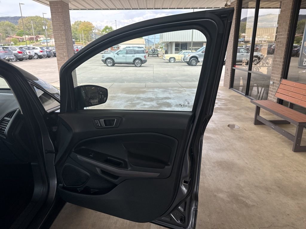 Used 2021 Ford EcoSport SE image 18