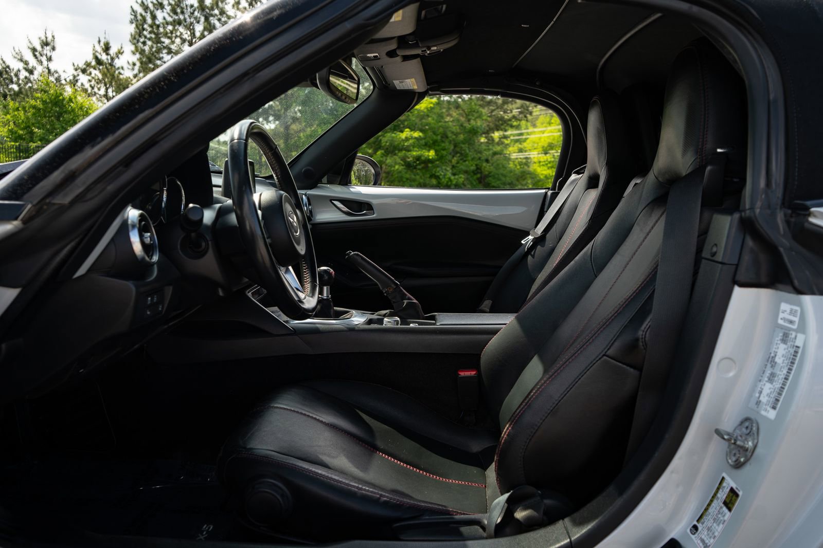 Used 2016 MAZDA MX-5 Miata Grand Touring RWD image 13