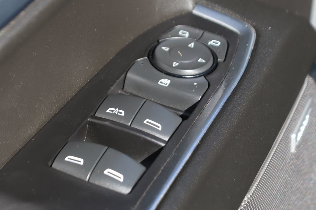 Used 2024 Chevrolet Silverado 1500 LT Trail Boss w/ LT Trail Boss Premium Package AWD/4WD image 16
