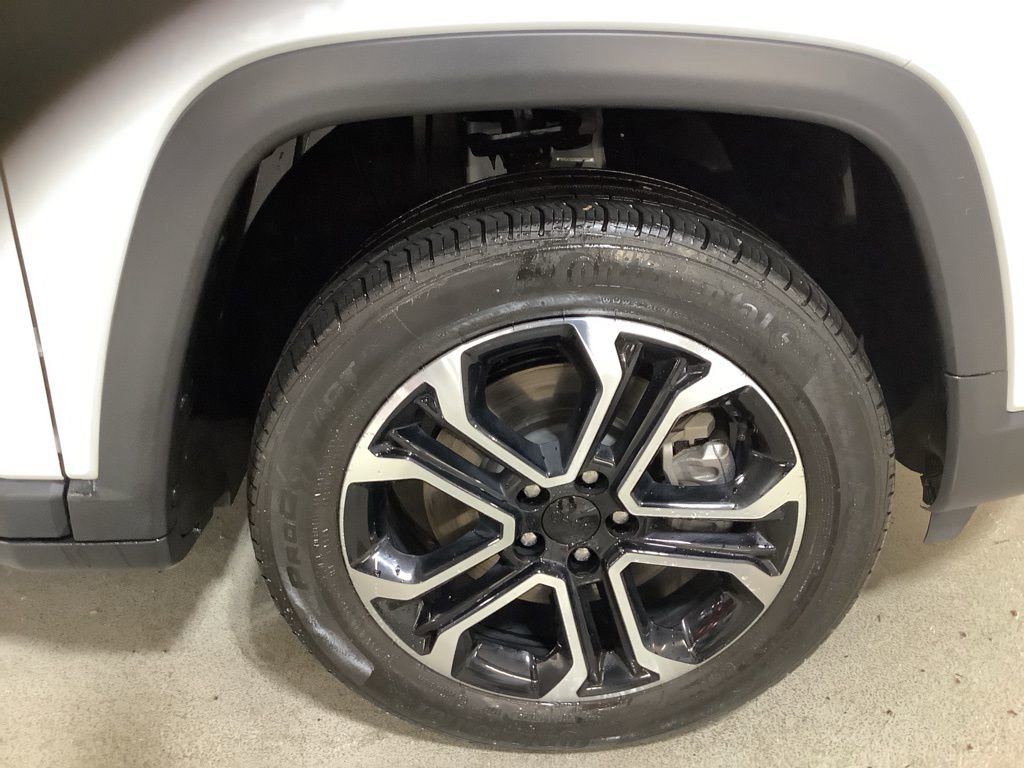 Used 2023 Jeep Compass Limited image 10