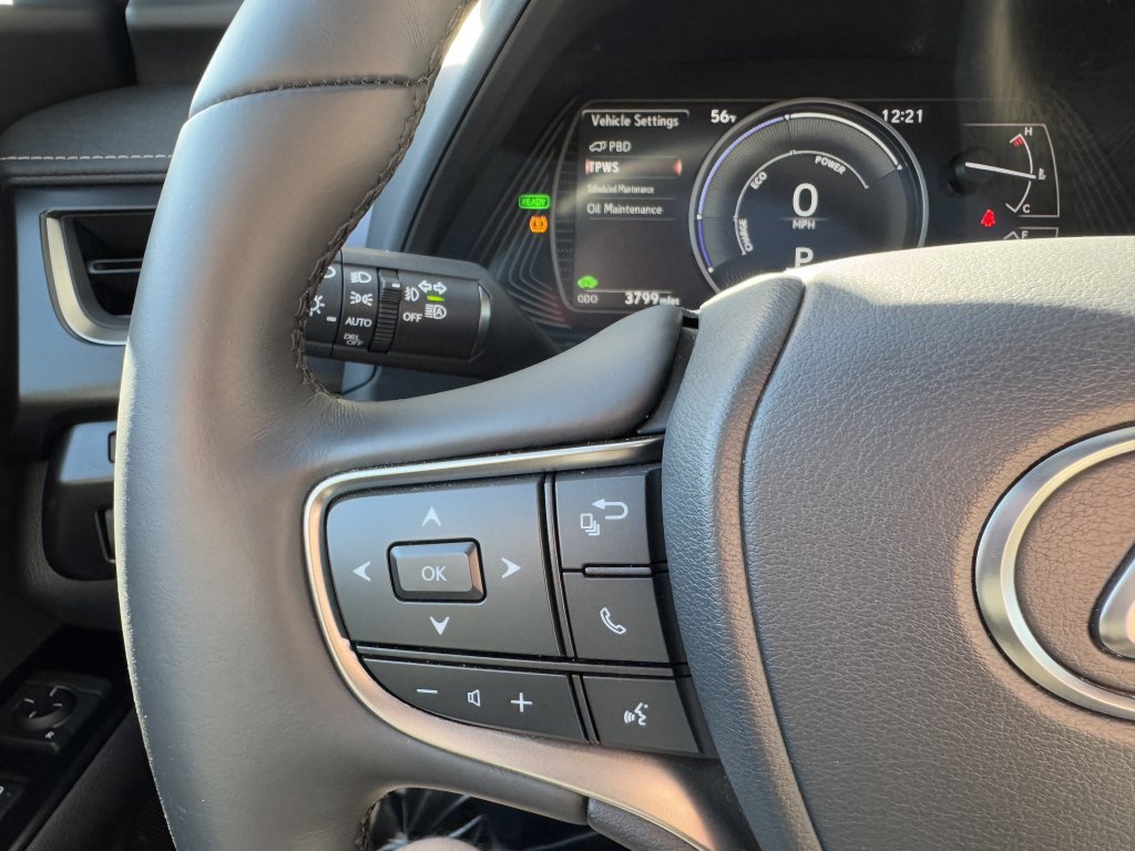 Used 2024 Lexus UX 250h F Sport image 31