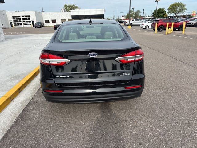 Used 2019 Ford Fusion SE FWD image 8