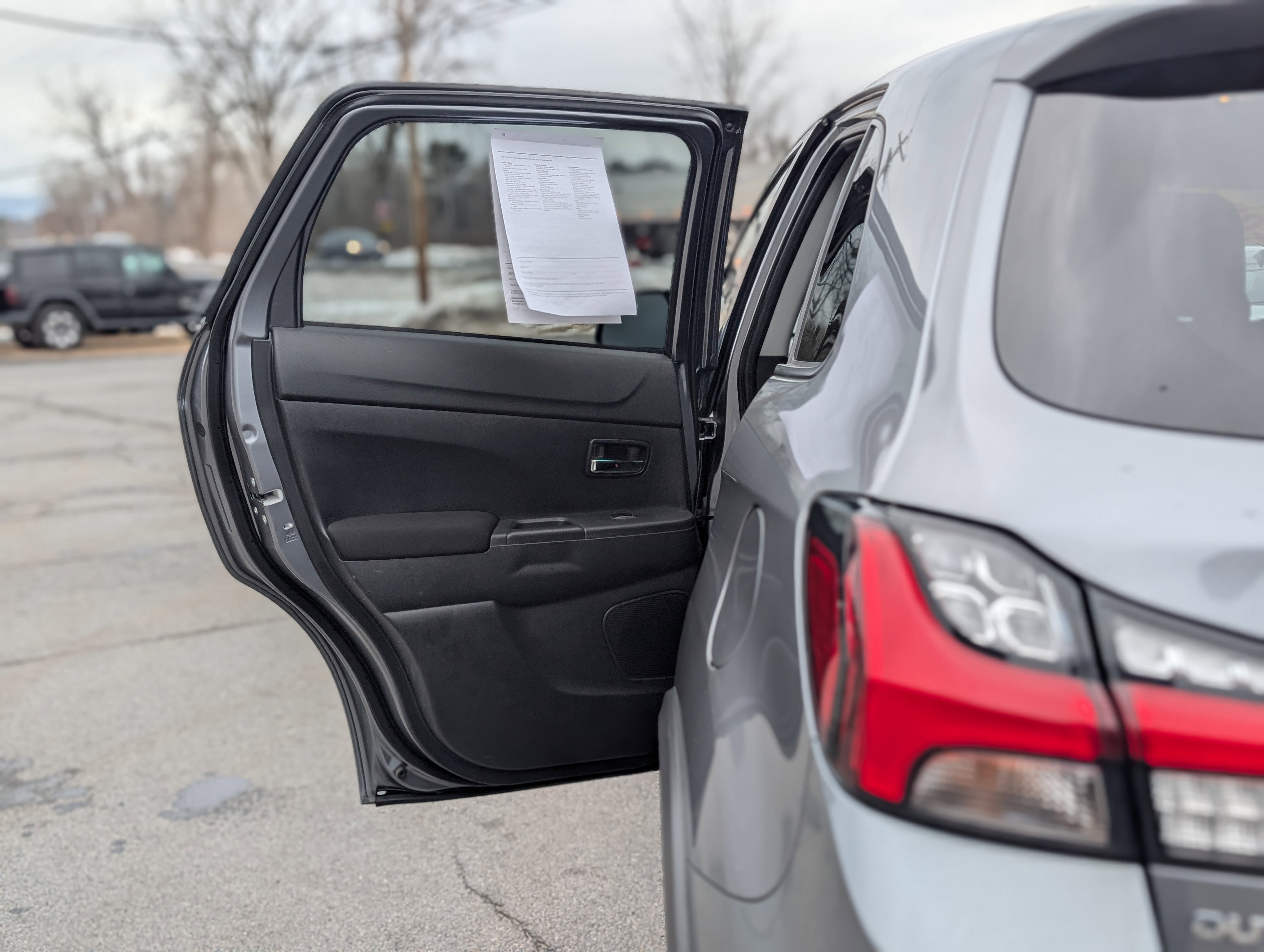 Used 2024 Mitsubishi Outlander Sport ES image 28