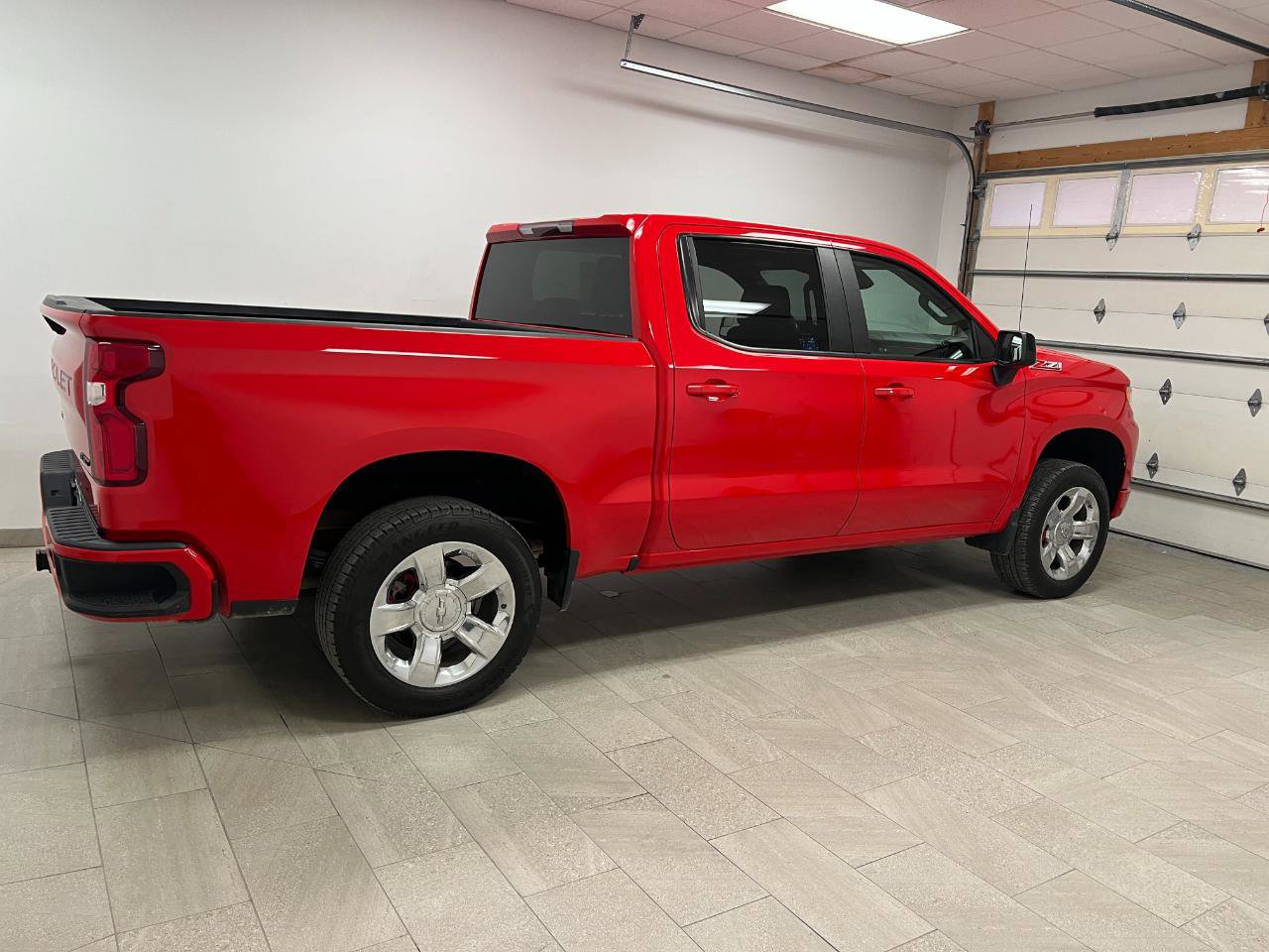 Used 2022 Chevrolet Silverado 1500 RST image 10