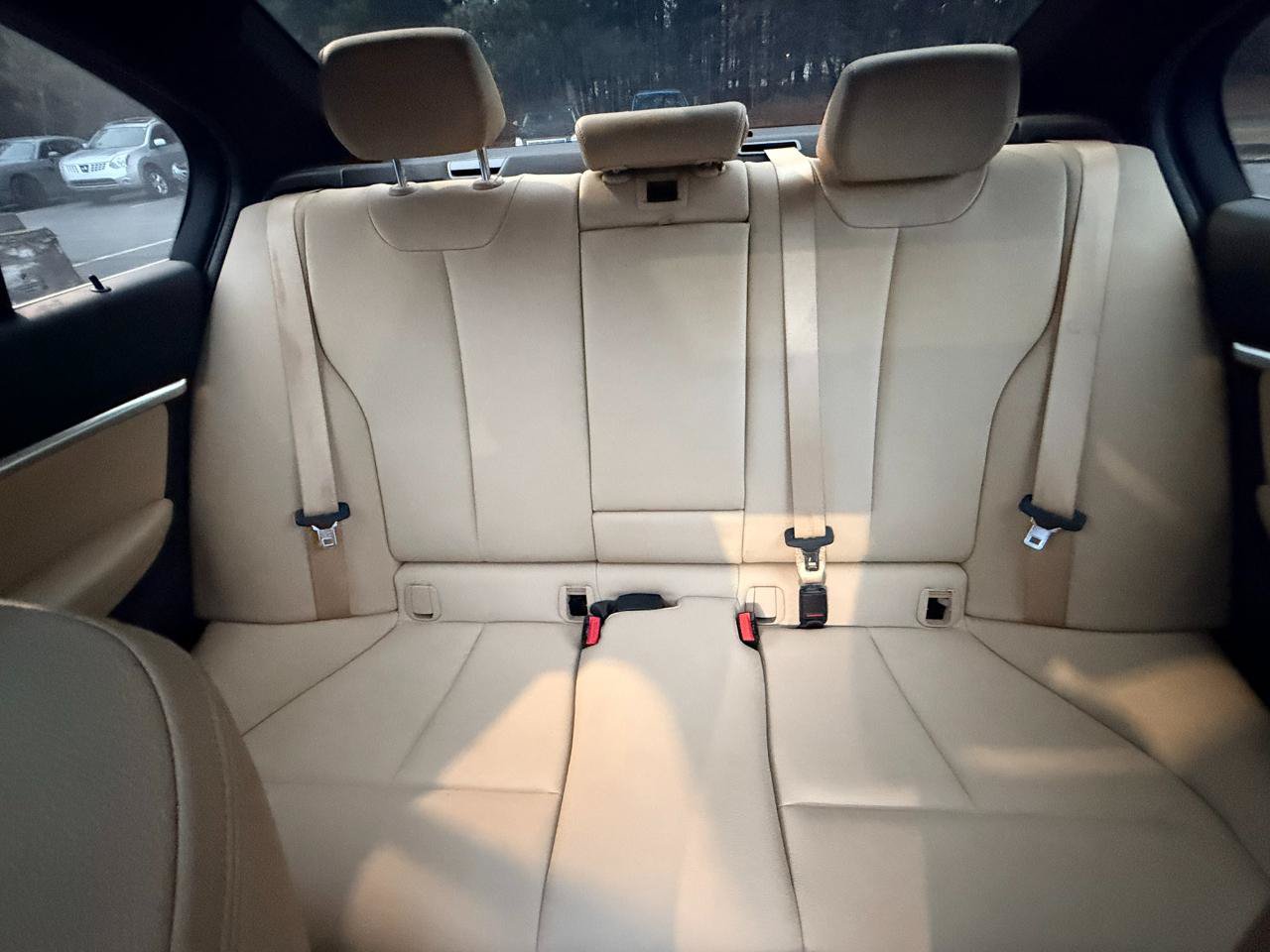 Used 2018 BMW 330i Sedan w/ Convenience Package RWD image 16