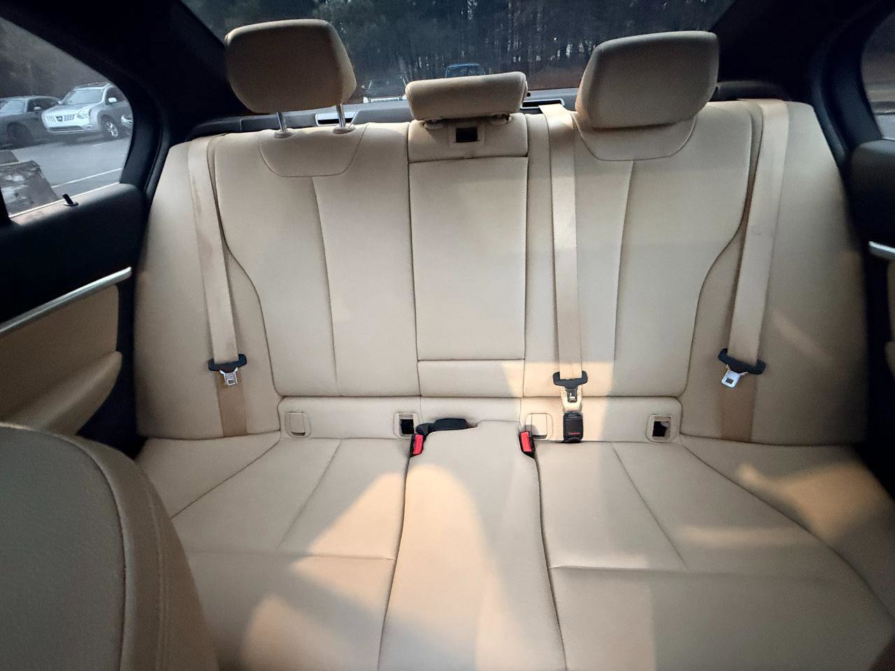 Used 2018 BMW 330i Sedan w/ Convenience Package RWD image 16