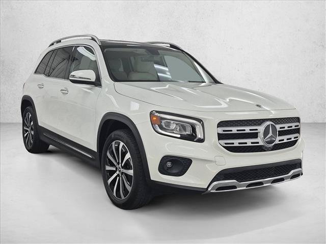 Used 2022 Mercedes-Benz GLB 250 image 3