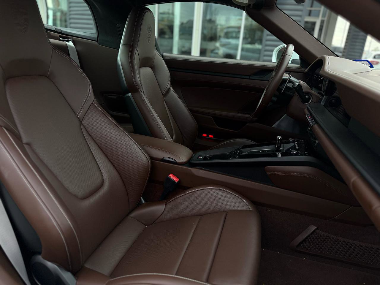 Used 2024 Porsche 911 image 17