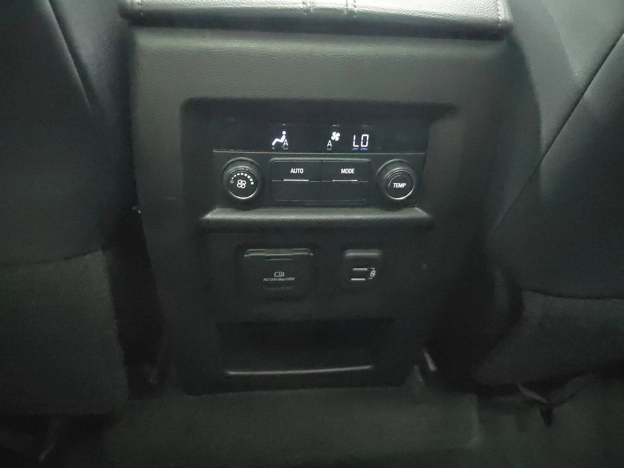 Used 2019 Chevrolet Traverse LT w/ LT Premium Package image 31