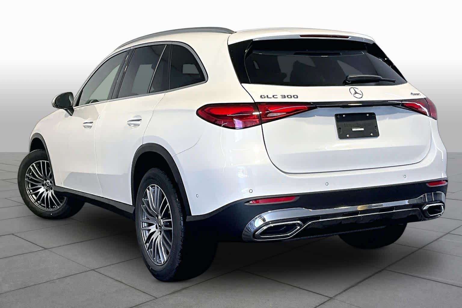 New 2026 Mercedes-Benz GLC 300 4MATIC image 3