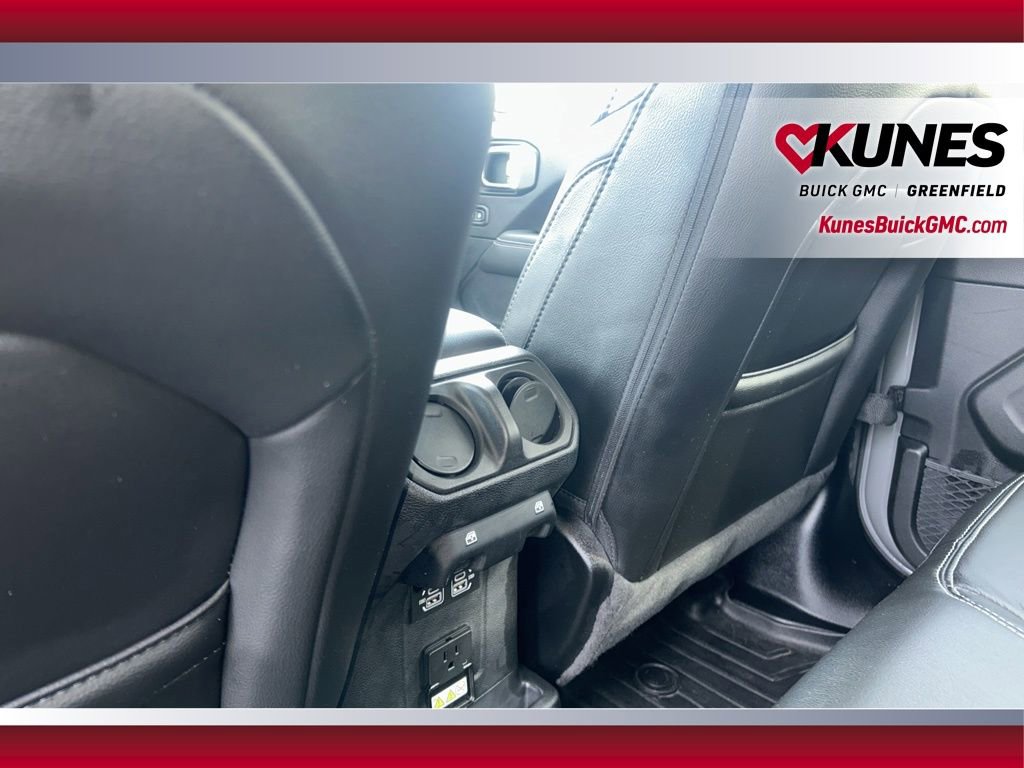 Used 2022 Jeep Wrangler Unlimited Sahara 4xe w/ Cold Weather Group image 31