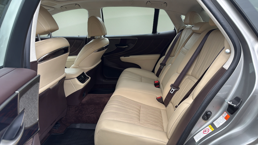 Used 2019 Lexus LS 500 AWD w/ Interior Upgrade Package image 15