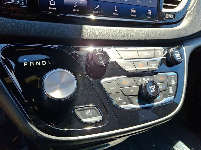 Used 2025 Chrysler Pacifica Select FWD image 22