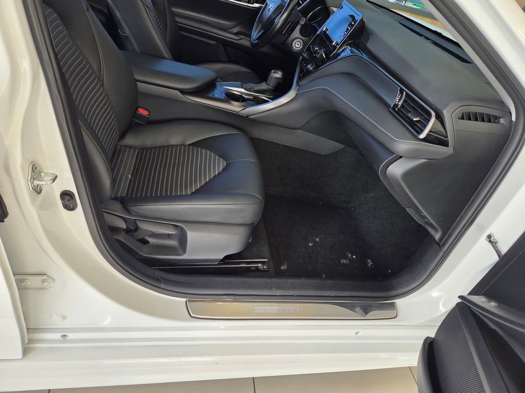 Used 2023 Toyota Camry SE FWD image 20