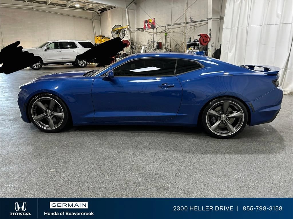 Used 2019 Chevrolet Camaro SS RWD image 5