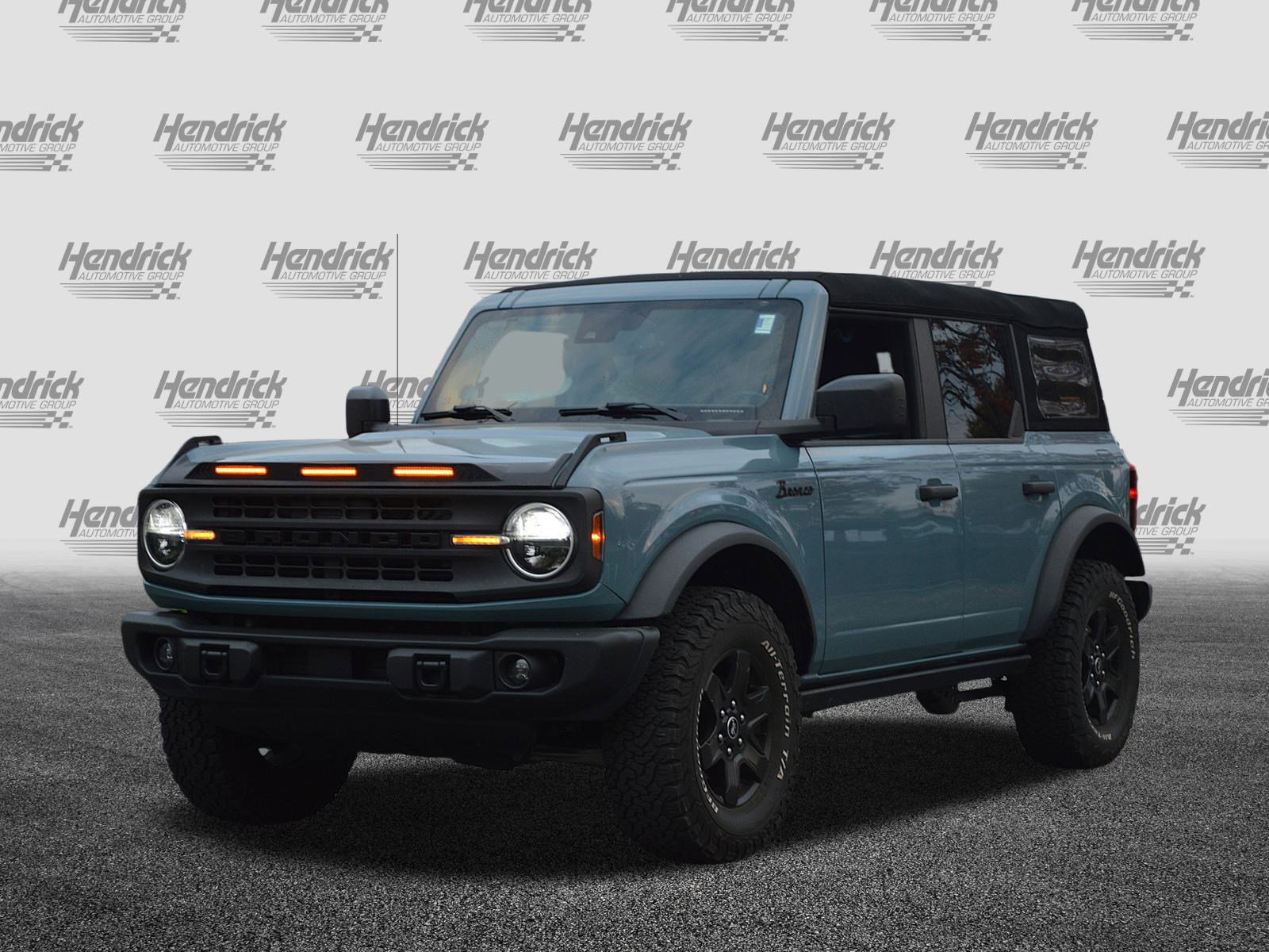 Used 2023 Ford Bronco Black Diamond image 7