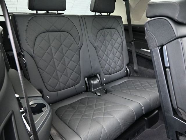 Used 2024 BMW X7 xDrive40i image 21