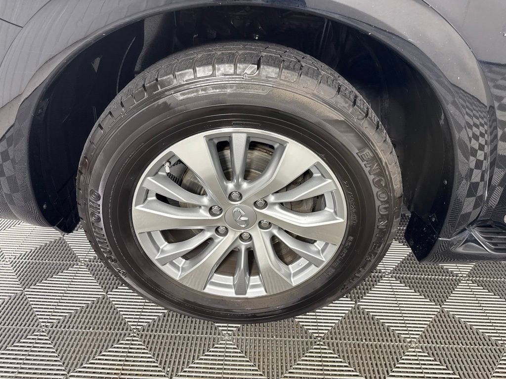 Used 2016 INFINITI QX80 4WD w/ Signature Edition Package image 10