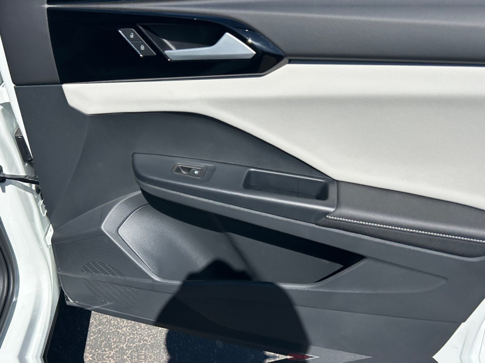 New 2026 Volkswagen Taos S FWD image 16
