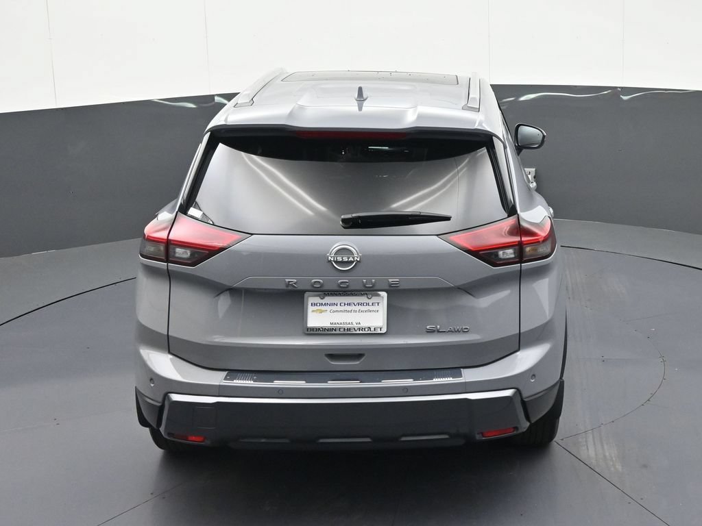 Used 2025 Nissan Rogue SL w/ SL Premium Package AWD/4WD image 26