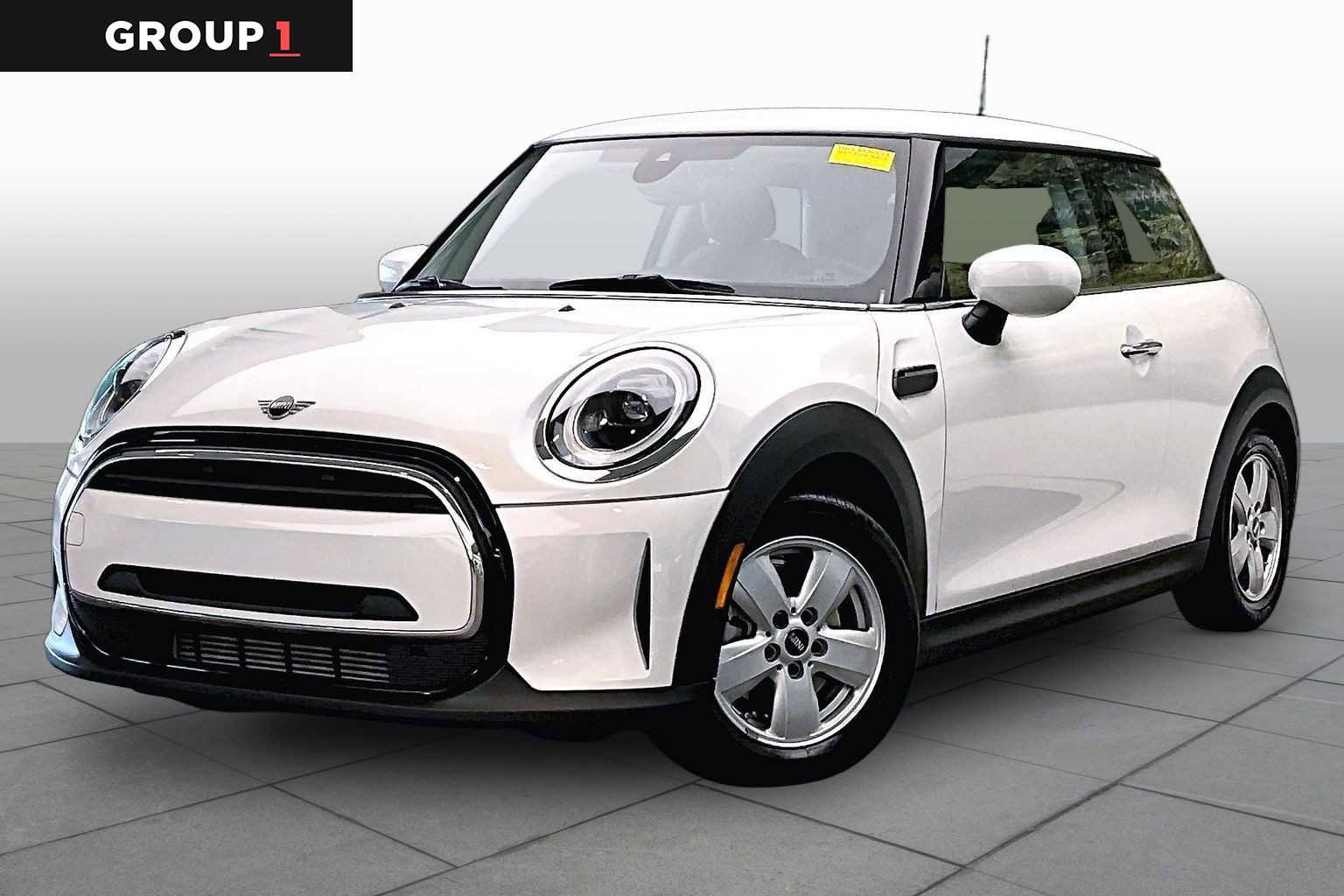 Used 2024 MINI Cooper 2-Door Hardtop w/ Storage Package FWD image 1