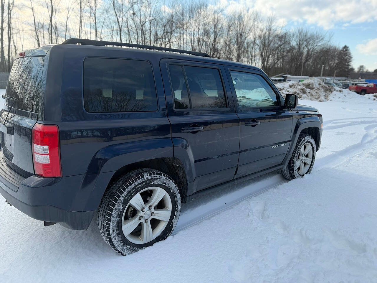 Used 2015 Jeep Patriot Sport w/ Power Value Group AWD/4WD image 10