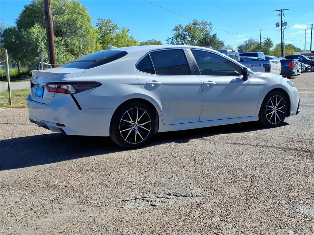 Used 2023 Toyota Camry SE w/ Audio Upgrade Package image 4