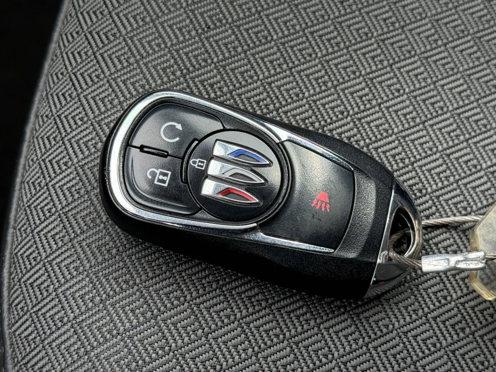 Used 2025 Buick Encore GX Preferred FWD image 21
