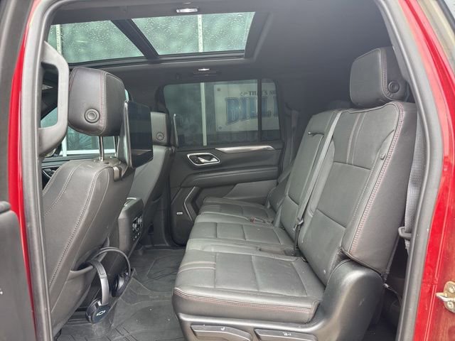 Used 2023 Chevrolet Suburban RST w/ Luxury Package AWD/4WD image 10
