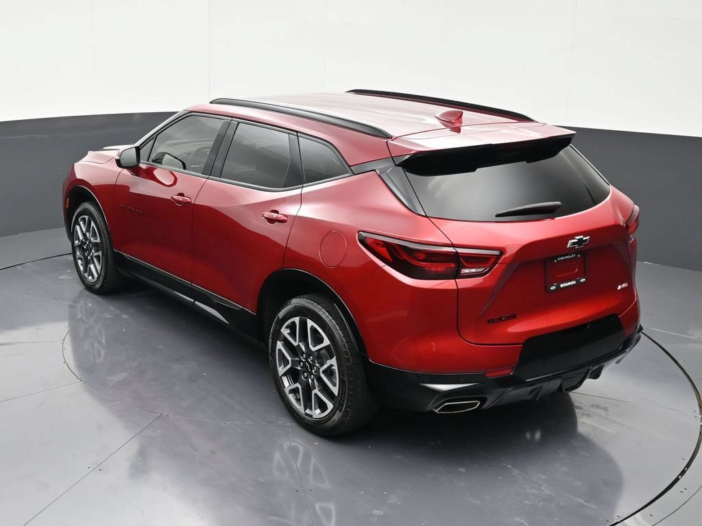 Used 2025 Chevrolet Blazer RS FWD image 14