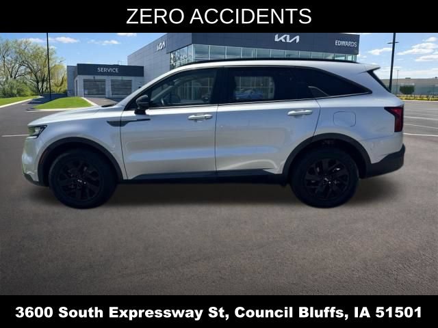 Used 2021 Kia Sorento S w/ Panoramic Sunroof Package AWD/4WD image 5