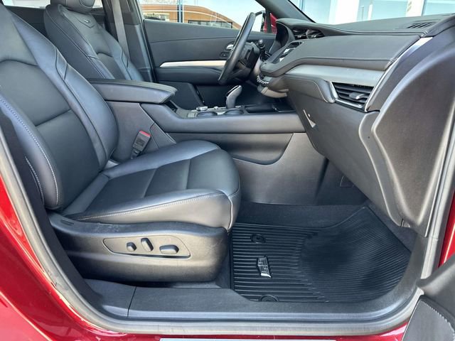 Certified 2023 Cadillac XT4 Premium Luxury w/ Cold Weather Package image 21