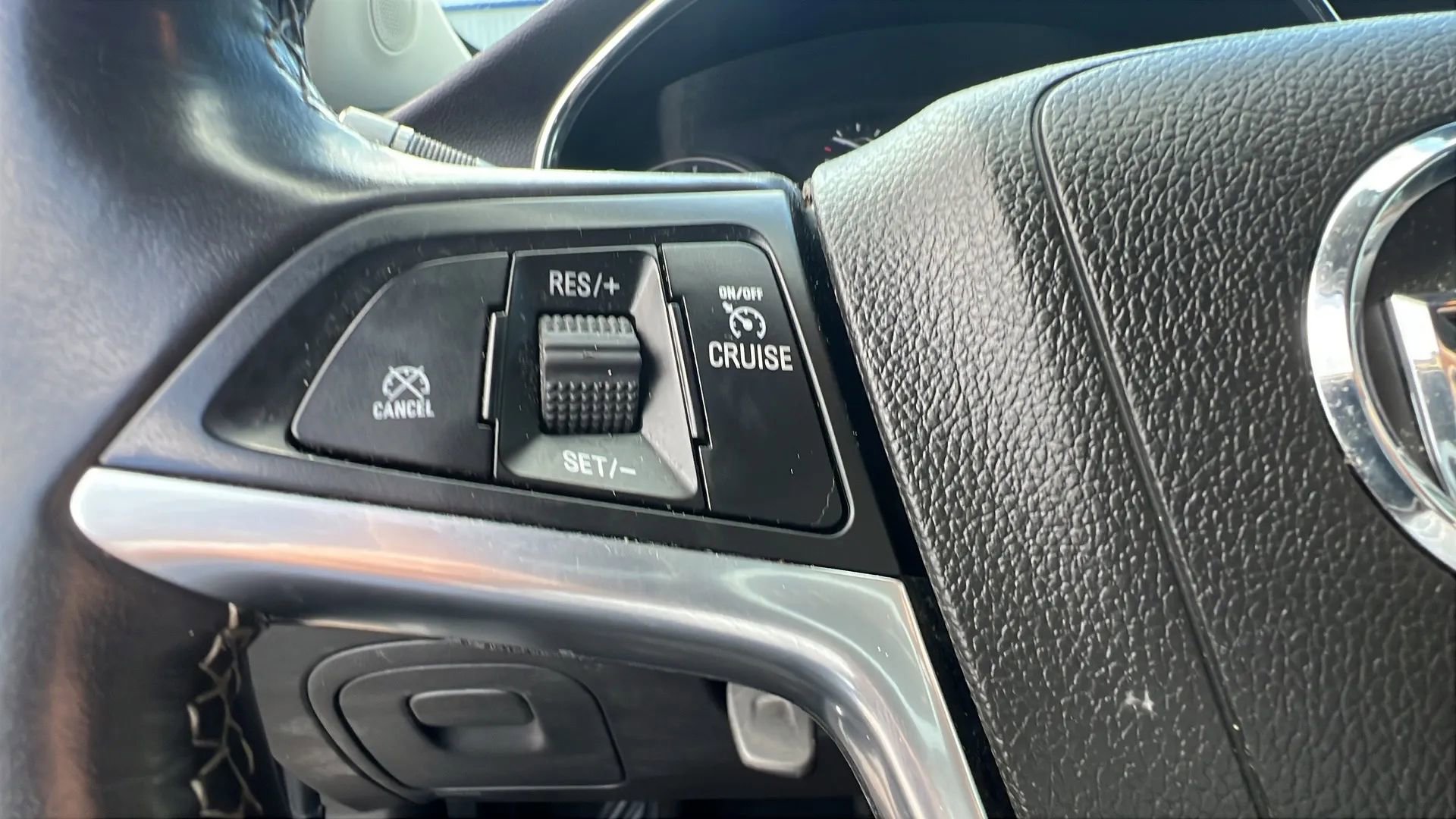 Used 2019 Buick Encore Preferred FWD image 19